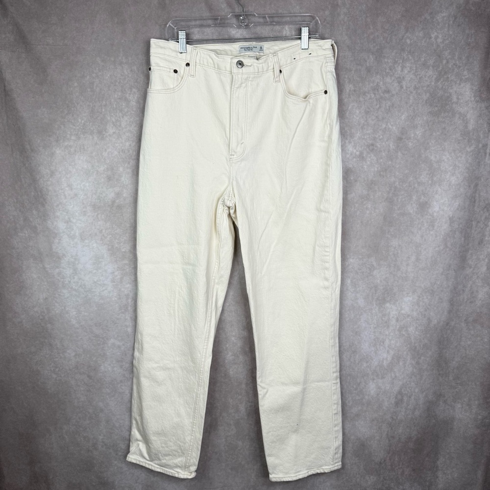 Abercrombie & Fitch Curve Love Ultra High Rise 90s Straight Jeans In Ivory Sz 32